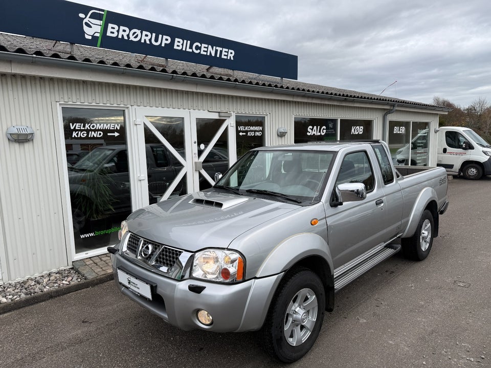 Nissan NP300 2,5 dCi 133 King Cab Comfort+ 4x4 2d