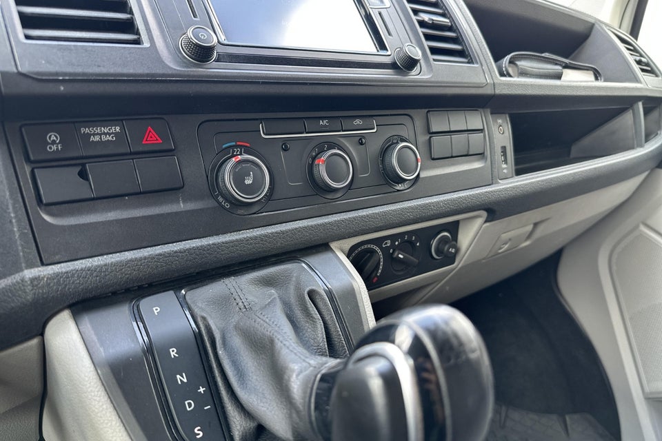 VW Transporter 2,0 TDi 150 Kassevogn DSG lang