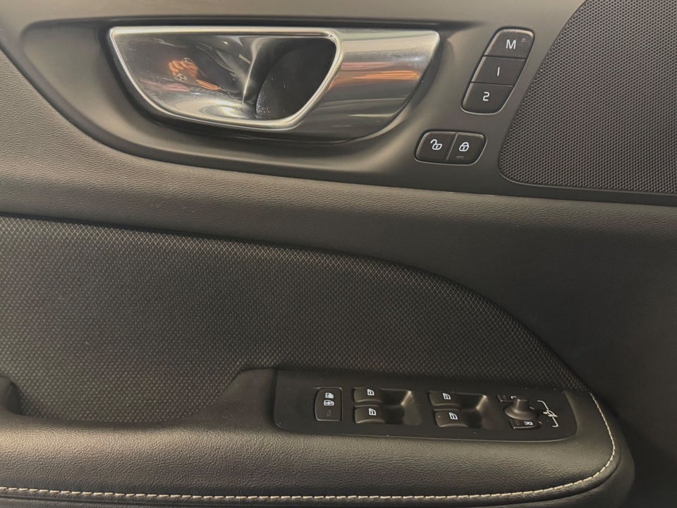 Volvo V60 2,0 B4 197 R-Design aut. 5d