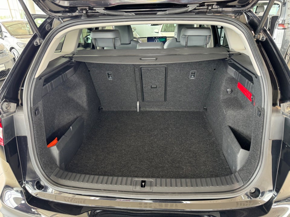 Skoda Enyaq 60 iV Lounge 5d