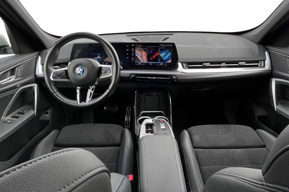 BMW iX1 xDrive30 M-Sport Premium 5d