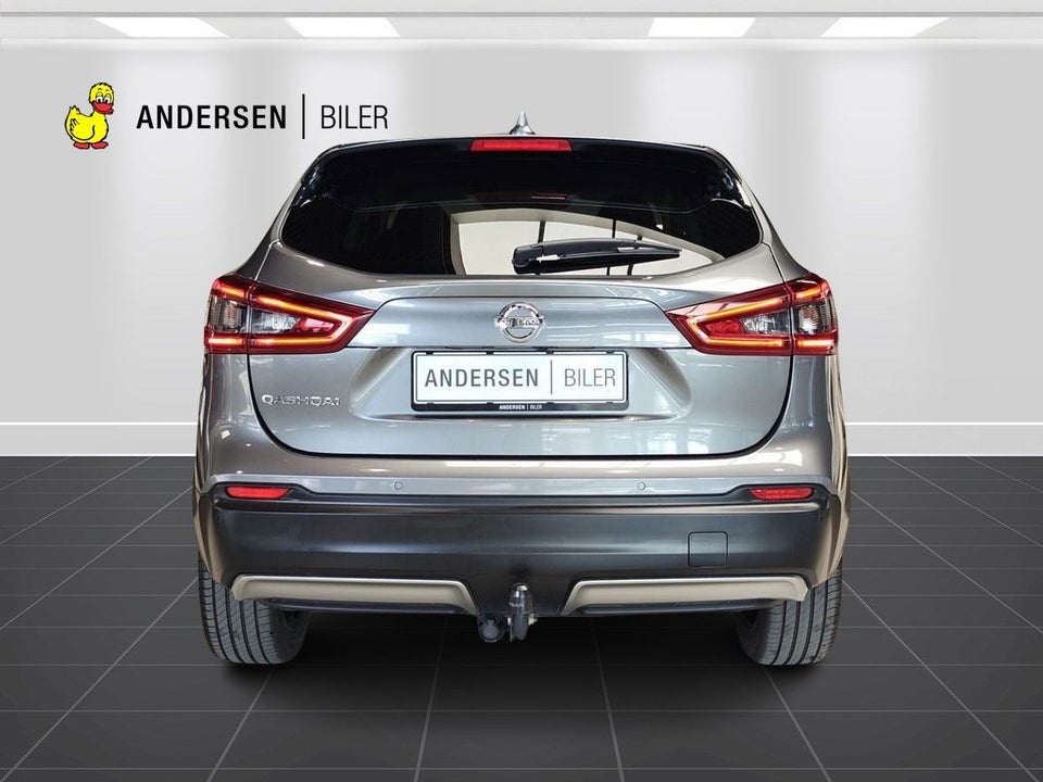 Nissan Qashqai 1,3 Dig-T 140 N-Connecta 5d