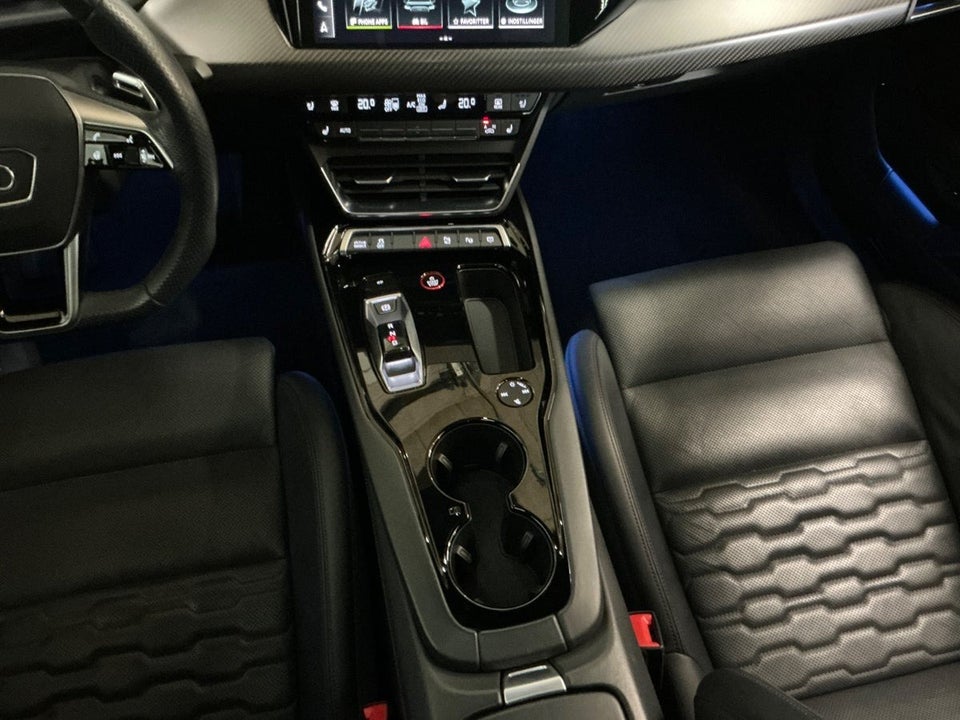 Audi e-tron GT quattro 4d