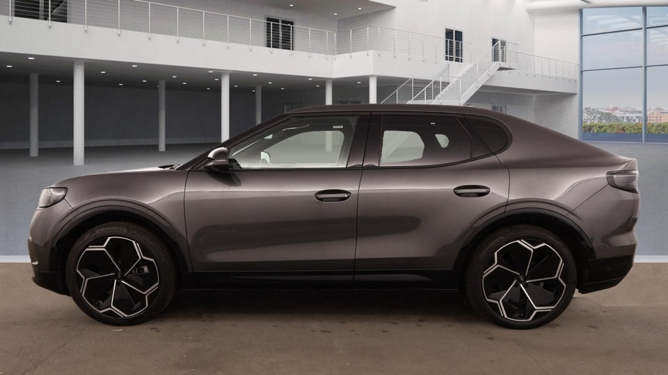 Ford Capri 77 Premium Extended Range 5d