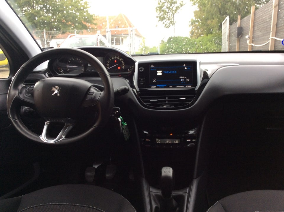 Peugeot 208 1,2 VTi 82 Allure 5d