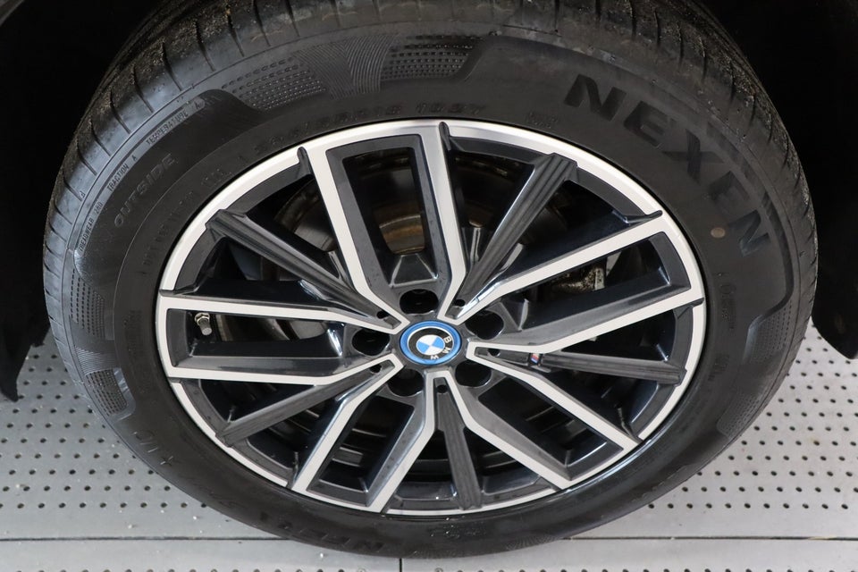 BMW iX1 xDrive30 M-Sport Premium 5d