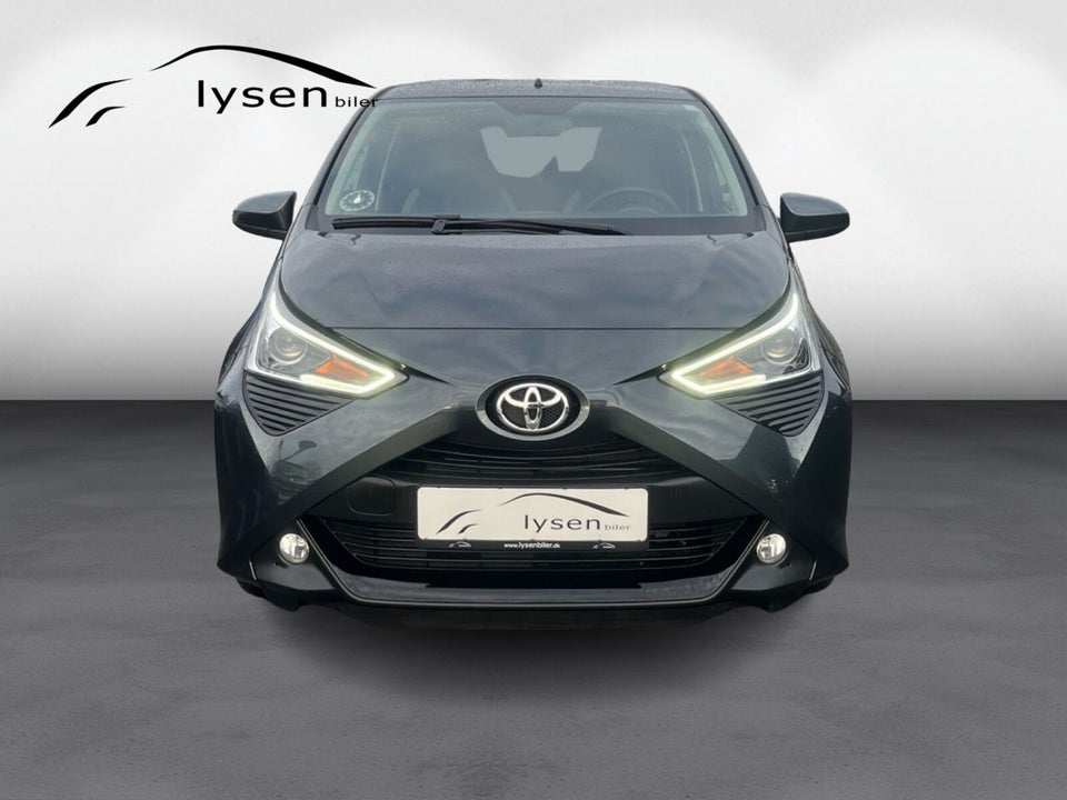 Toyota Aygo 1,0 VVT-i x-press 5d