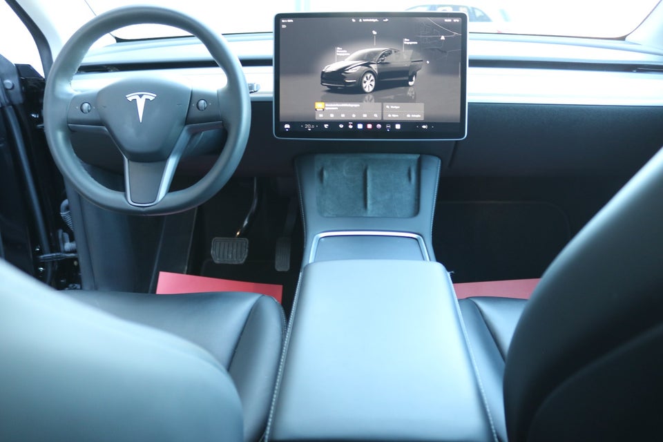 Tesla Model Y RWD 5d