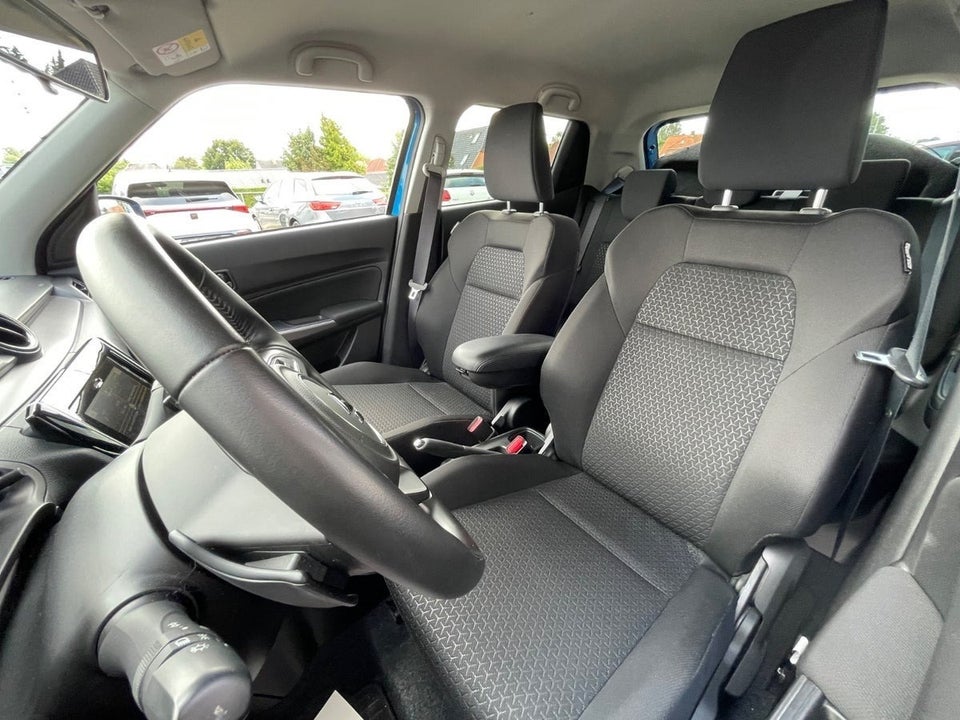 Suzuki Swift 1,2 mHybrid Exclusive CVT 5d