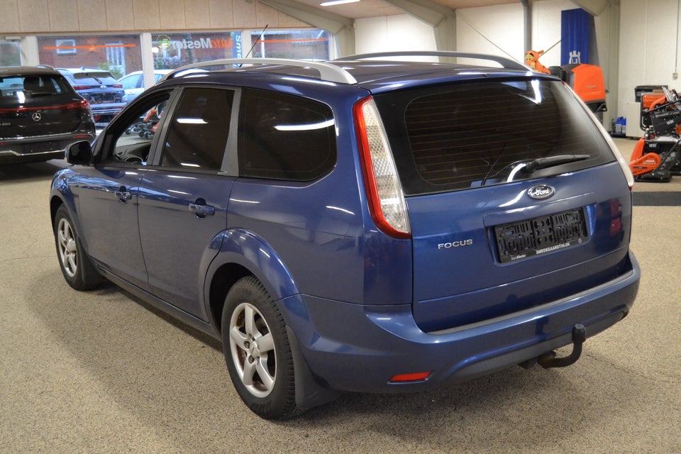 Ford Focus 1,6 Trend stc. 5d