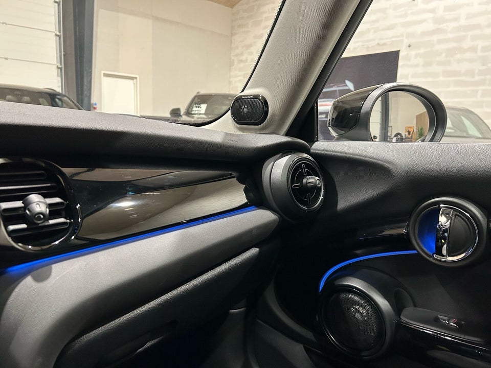 MINI Cooper SE Classic Trim 3d