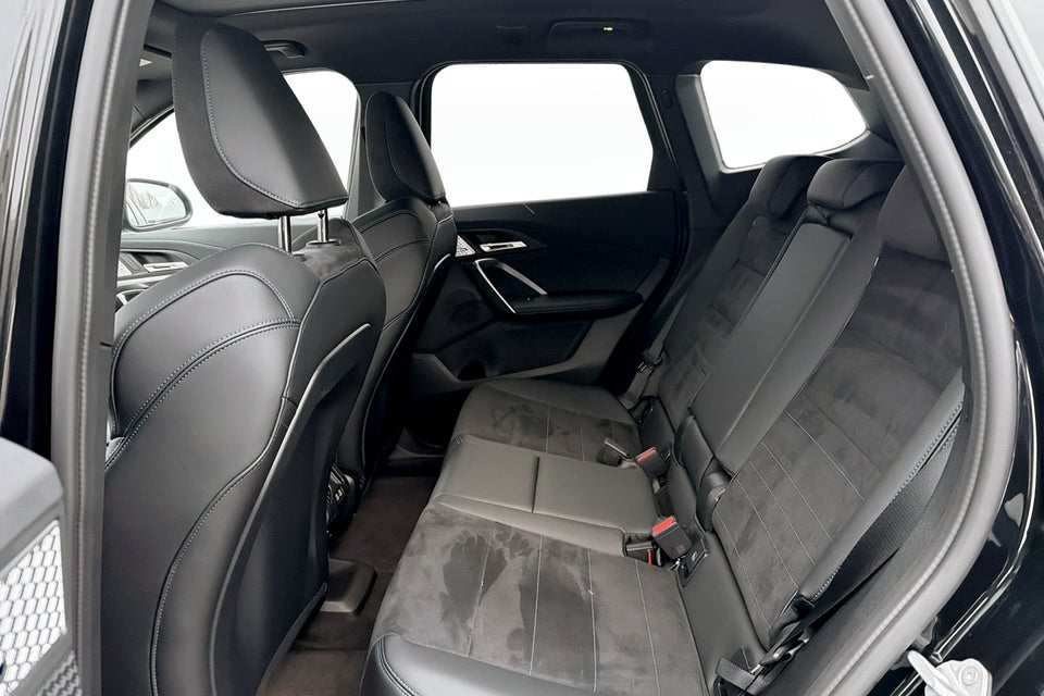 BMW iX1 xDrive30 Fully Charged M-Sport 5d