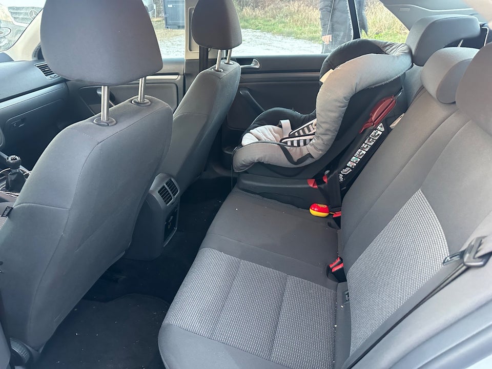 VW Jetta 1,4 TSi 122 Sportline 4d