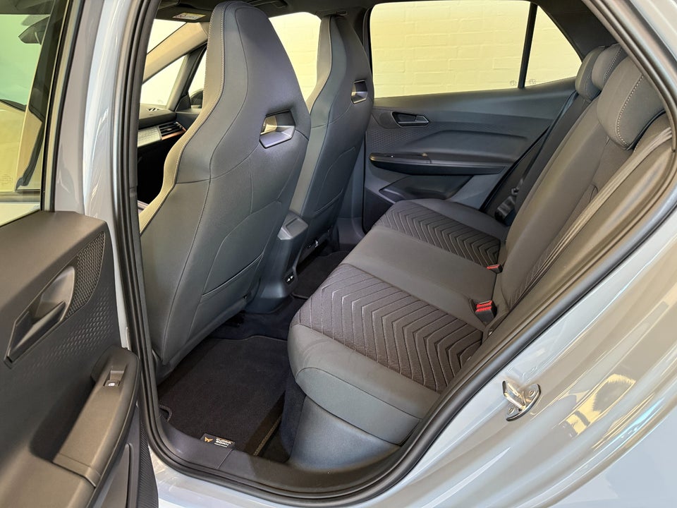 Cupra Born 58 High 5d