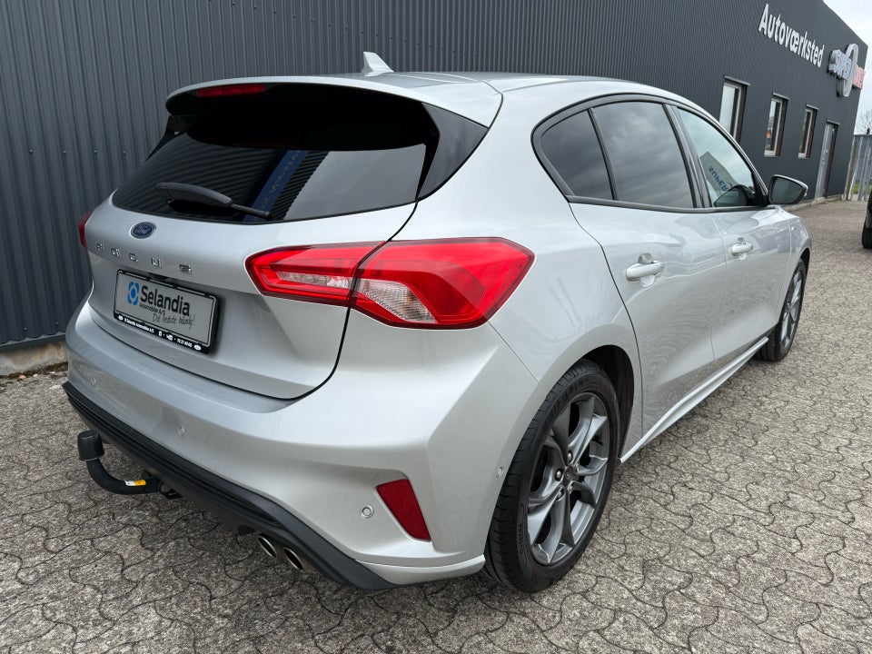 Ford Focus 1,0 EcoBoost ST-Line 5d