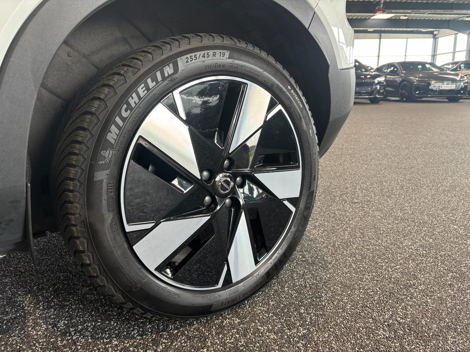 Volvo XC40 ReCharge Extended Range Plus 5d