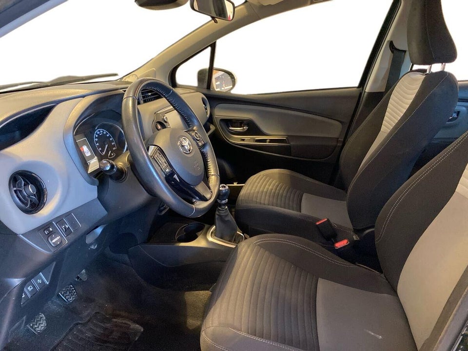 Toyota Yaris 1,5 VVT-iE T2 5d