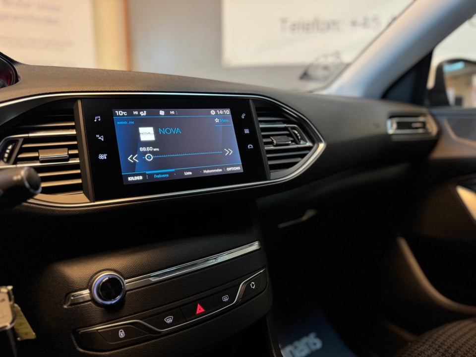 Peugeot 308 1,5 BlueHDi 130 Active 5d