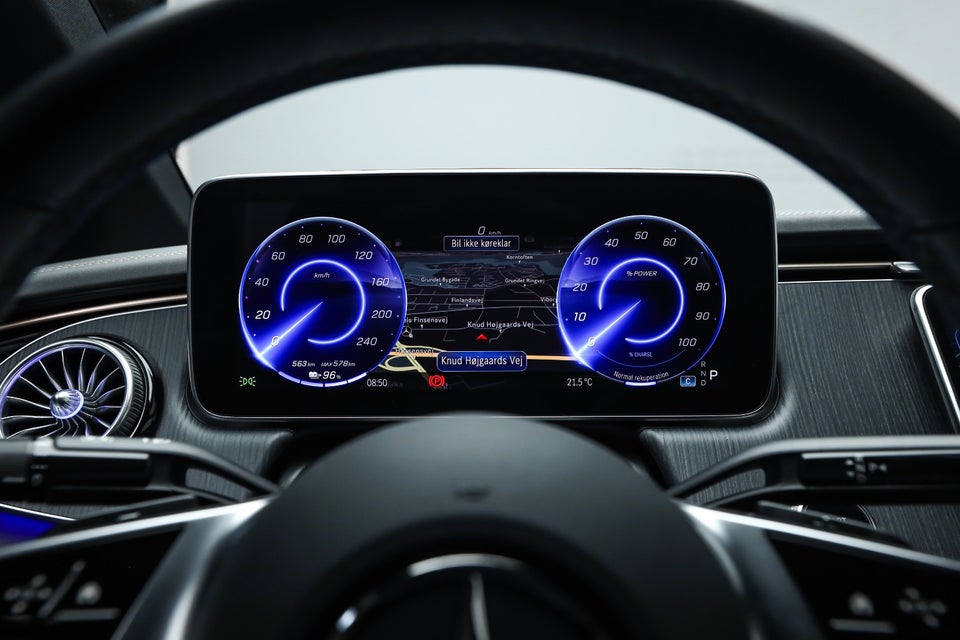 Mercedes EQE300 AMG Line 4d