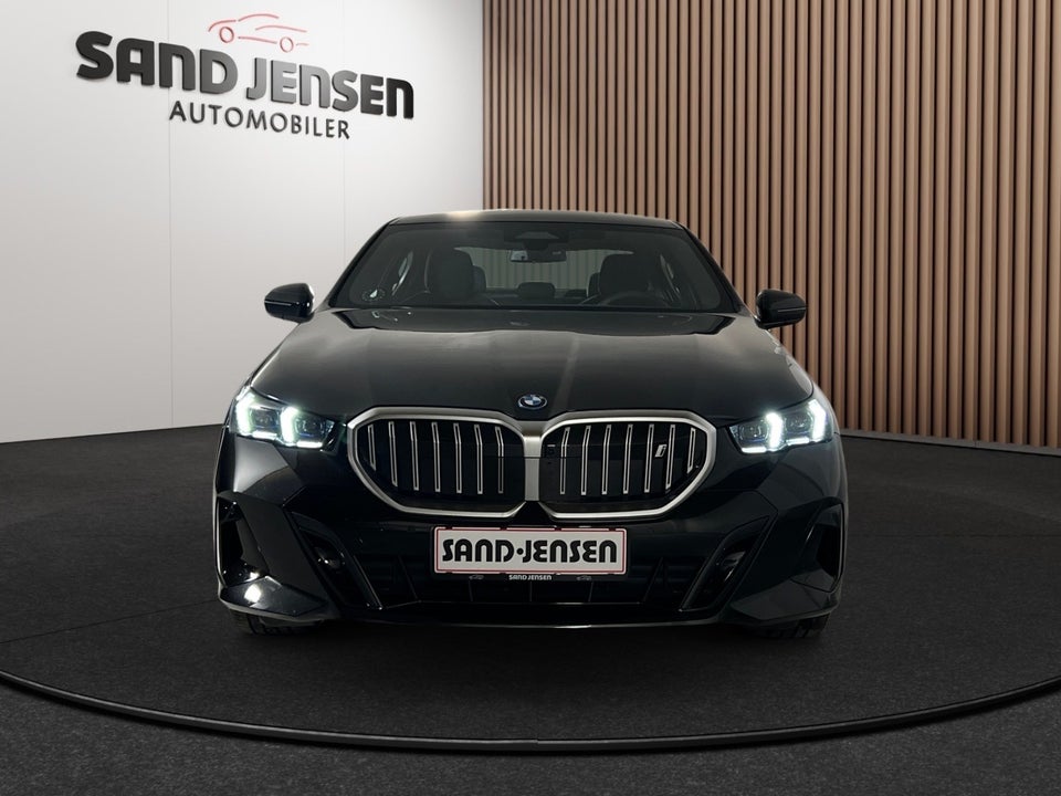 BMW i5 eDrive40 Fully Charged 4d