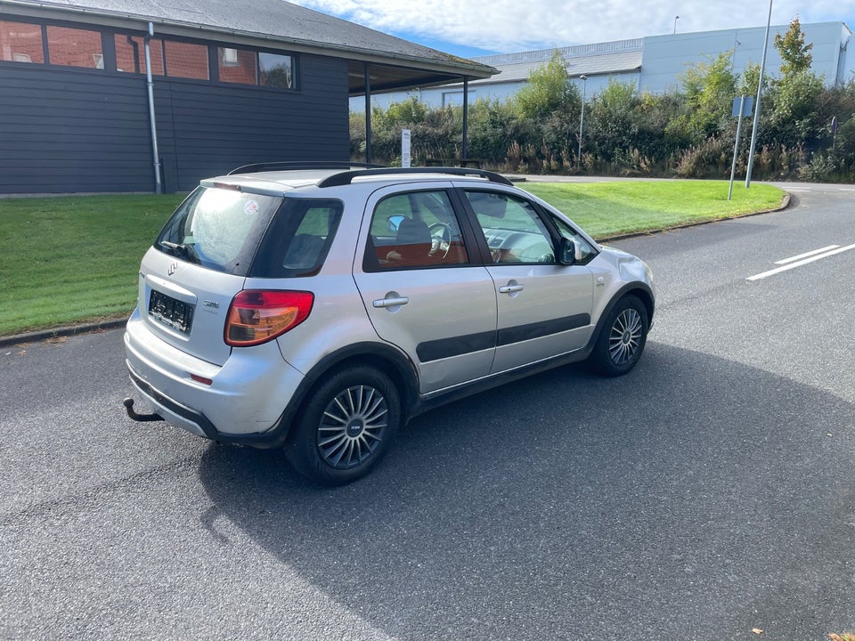 Suzuki SX4 2,0 CombiBack DDiS GL 5d