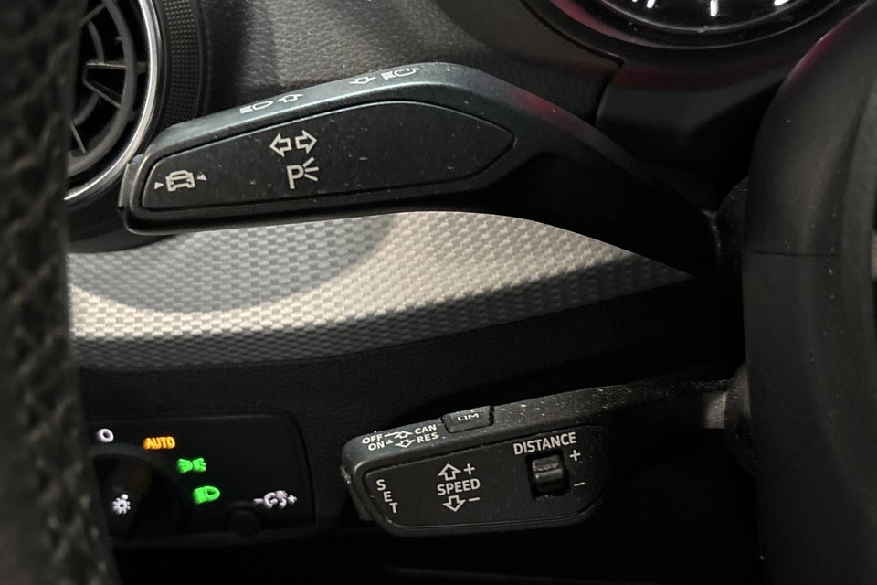 Audi Q2 35 TFSi Prestige S-tr. 5d