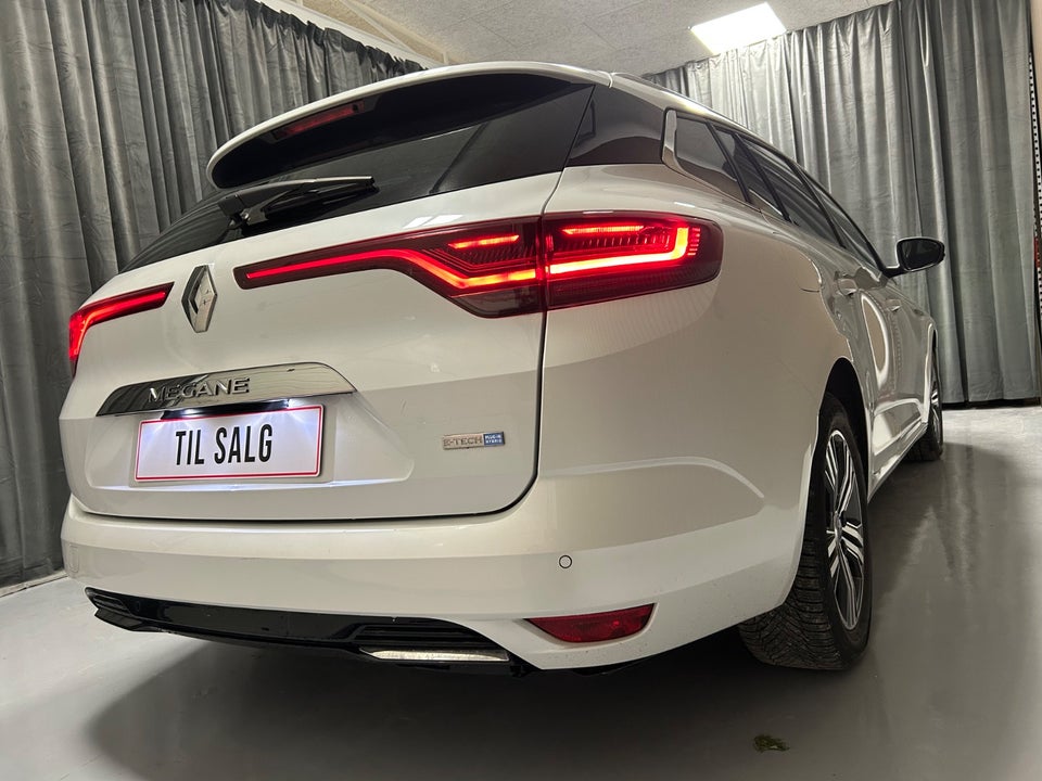 Renault Megane IV 1,6 E-Tech Intens Sport Tourer 5d
