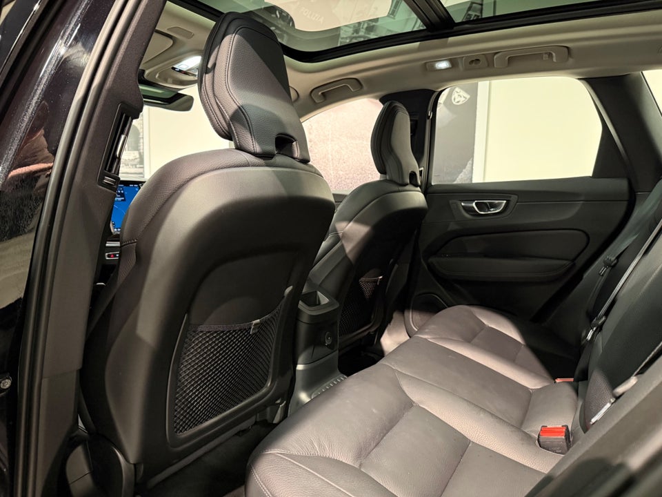 Volvo XC60 2,0 T6 ReCharge Plus Dark aut. AWD 5d