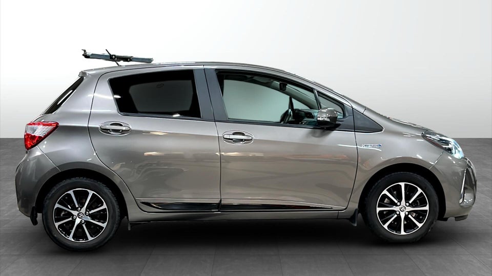 Toyota Yaris 1,5 Hybrid H3 Smart e-CVT 5d