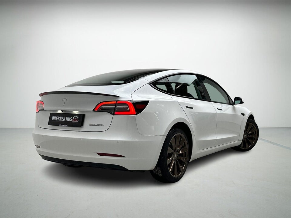 Tesla Model 3 Performance AWD 4d