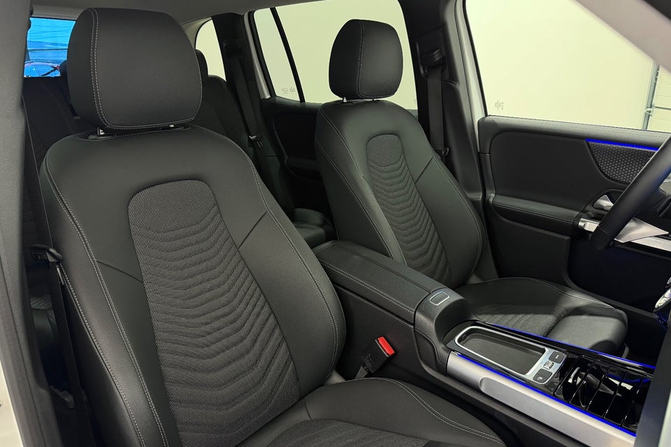 Mercedes EQB300 Progressive 4Matic 5d