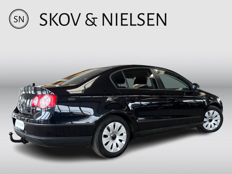 VW Passat 2,0 FSi Comfortline 4d