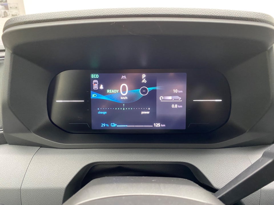 Nissan Interstar 87 L2H2 Tekna