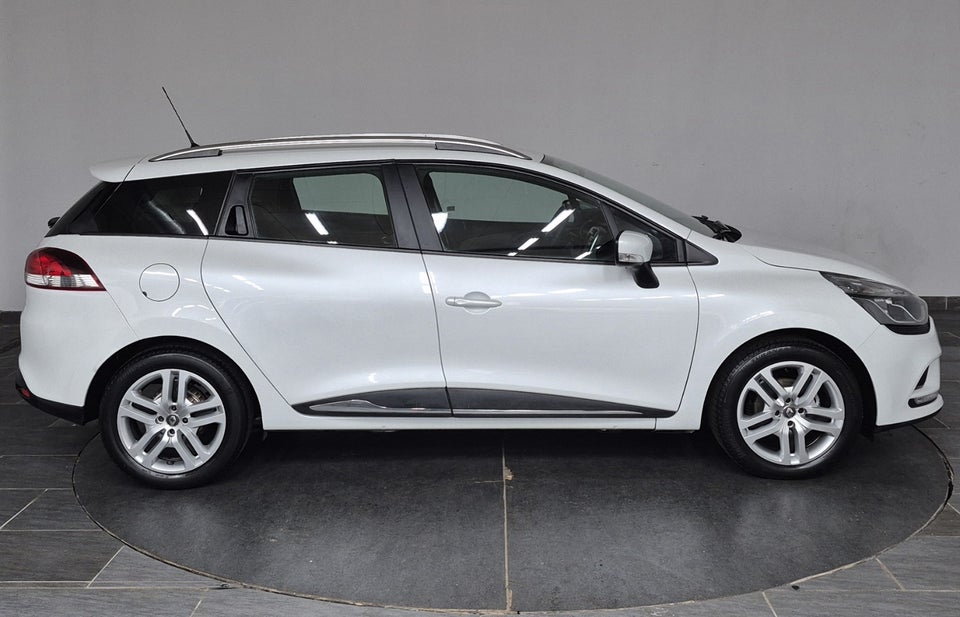 Renault Clio IV 0,9 TCe 90 Zen Sport Tourer 5d