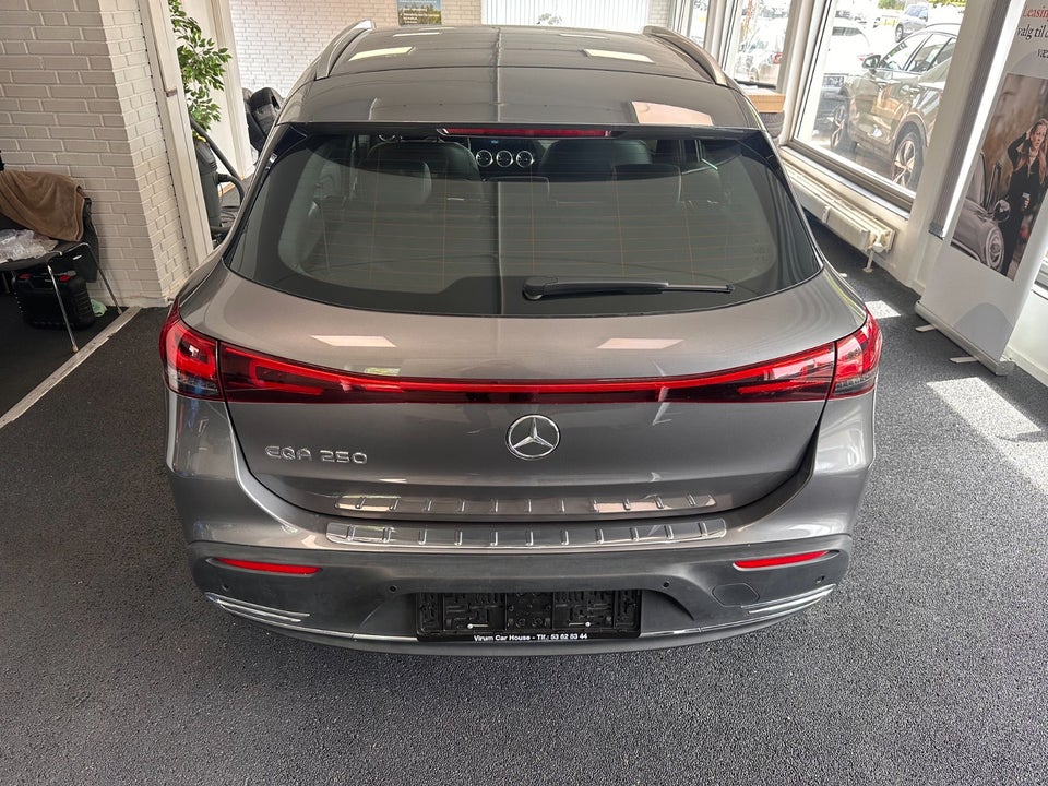 Mercedes EQA250 Progressive 5d