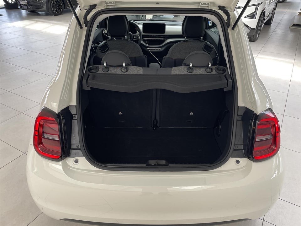 Fiat 500e 42 Icon 3d
