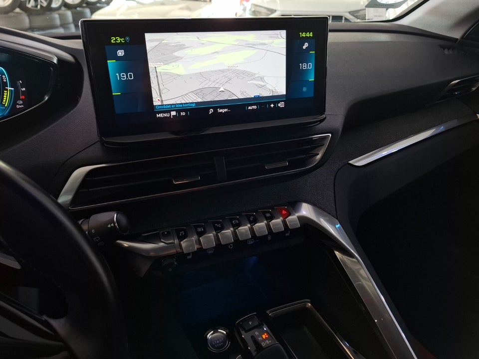Peugeot 3008 1,6 Hybrid First Selection EAT8 5d