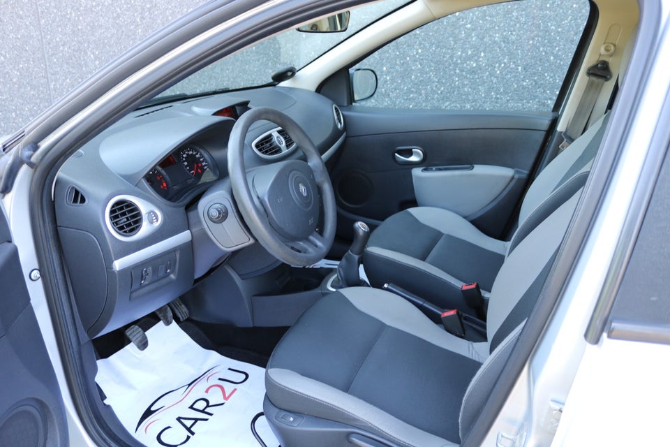Renault Clio III 1,5 dCi 75 Authentique 5d
