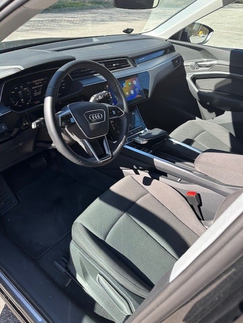 Audi Q8 e-tron 50 Advanced quattro 5d