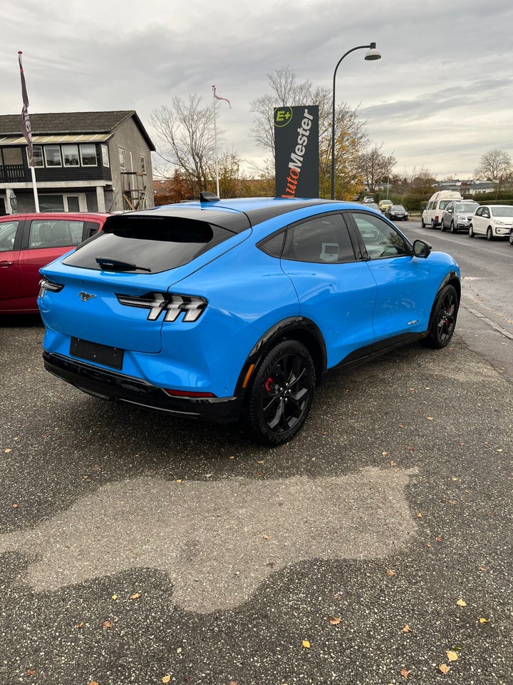 Ford Mustang Mach-E 98 Premium Extended Range 5d