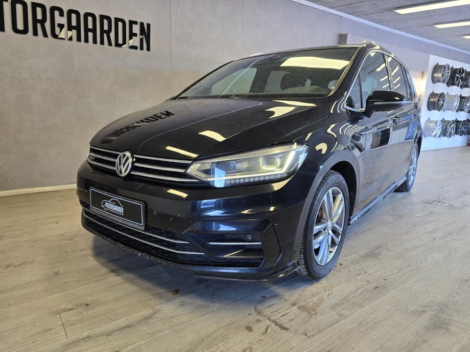 VW Touran 2,0 TDi 150 R-line DSG 5d