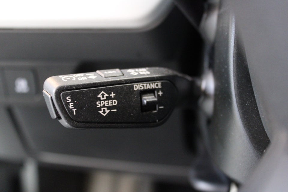 Audi Q4 e-tron 40 Advanced 5d