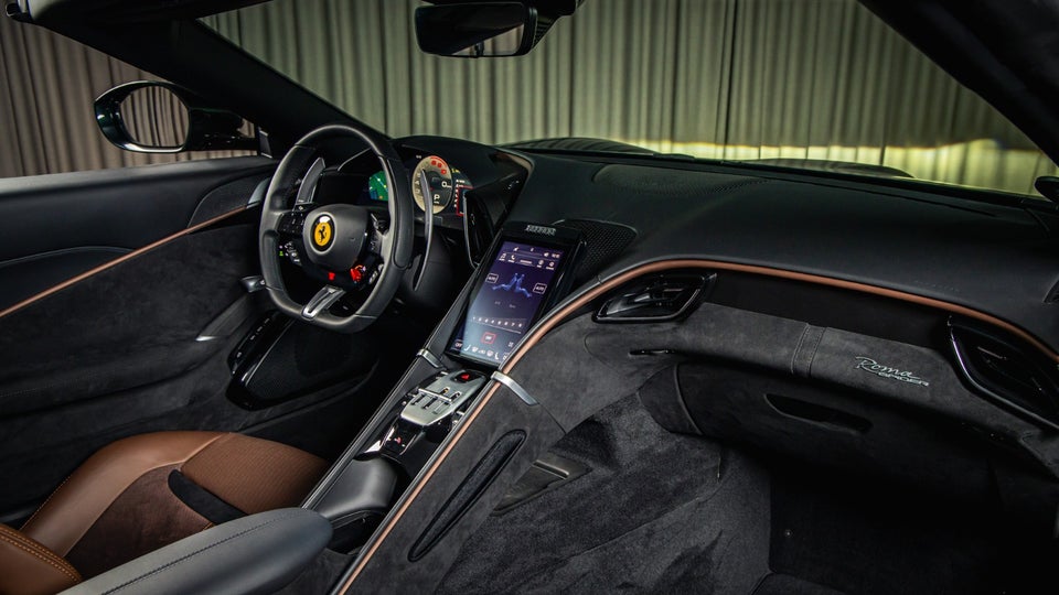 Ferrari Roma 3,9 Spider DCT 2d