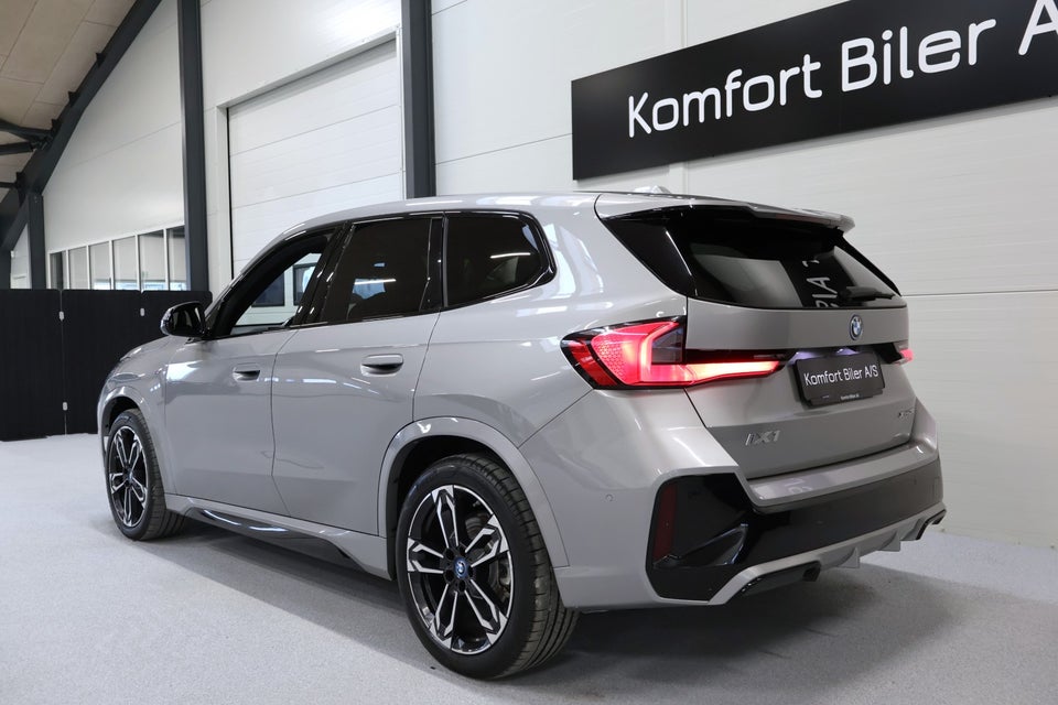 BMW iX1 xDrive30 M-Sport 5d