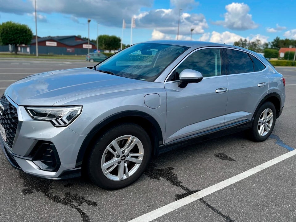 Audi Q3 45 TFSi e Attitude+ Sportback S-tr. 5d