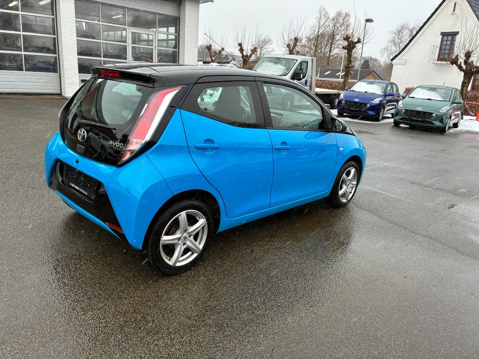 Toyota Aygo 1,0 VVT-i x-cite 5d