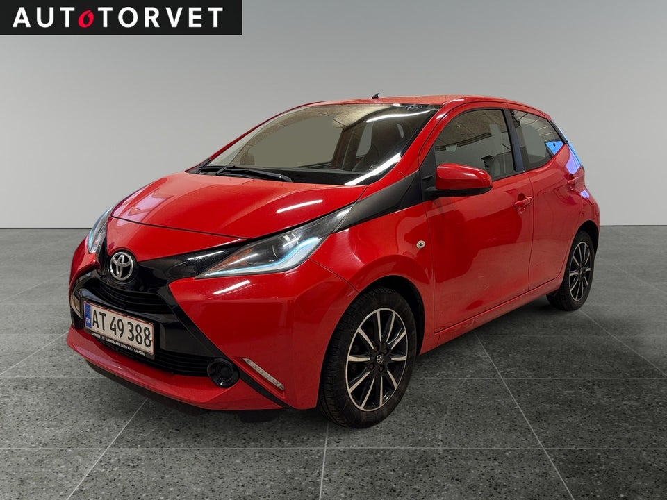 Toyota Aygo 1,0 VVT-i x-play 5d