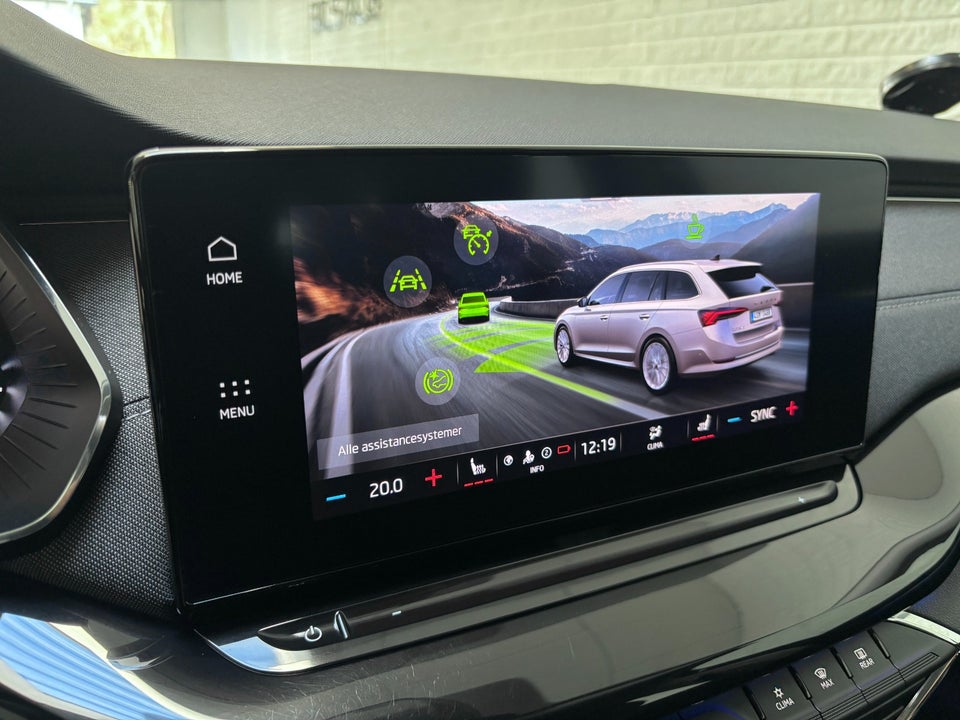 Skoda Octavia 1,4 TSi iV Plus Combi DSG 5d