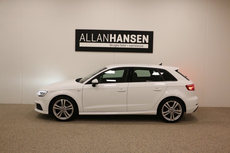 Audi A3 30 TDi Sport Sportback S-tr. 5d