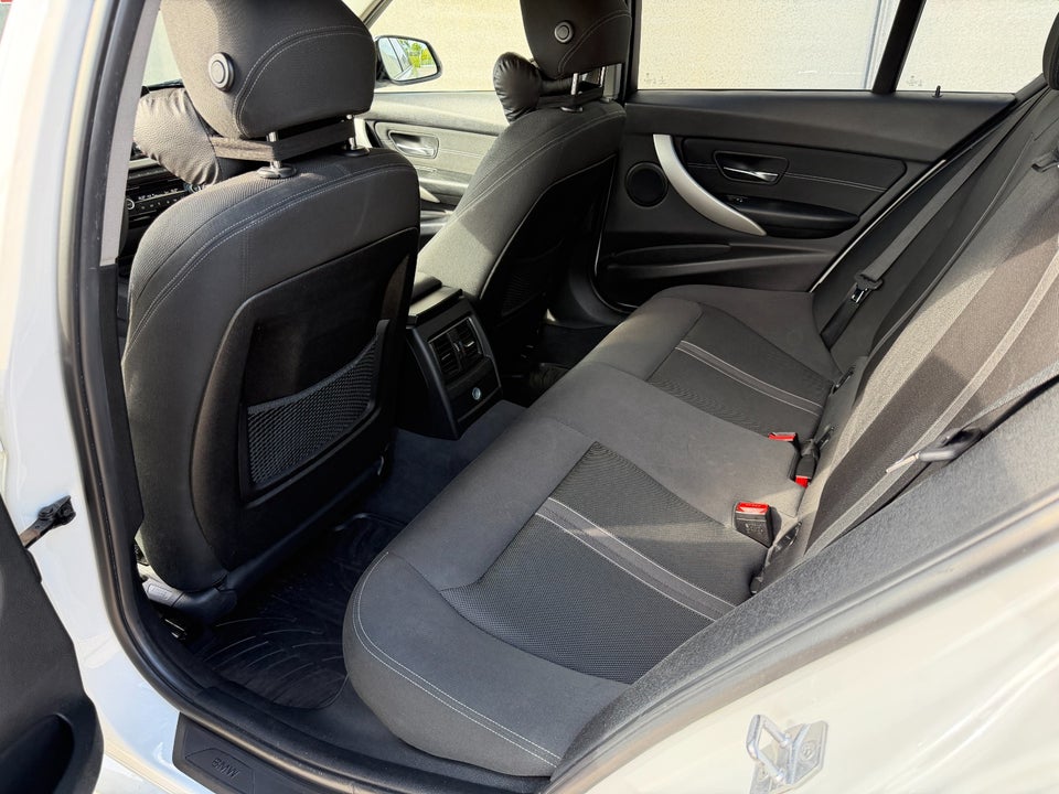 BMW 320d 2,0 aut. 4d